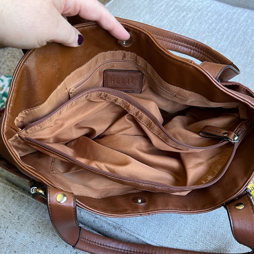 Fossil Relic brown shoulder bag - Picture 11 of 13